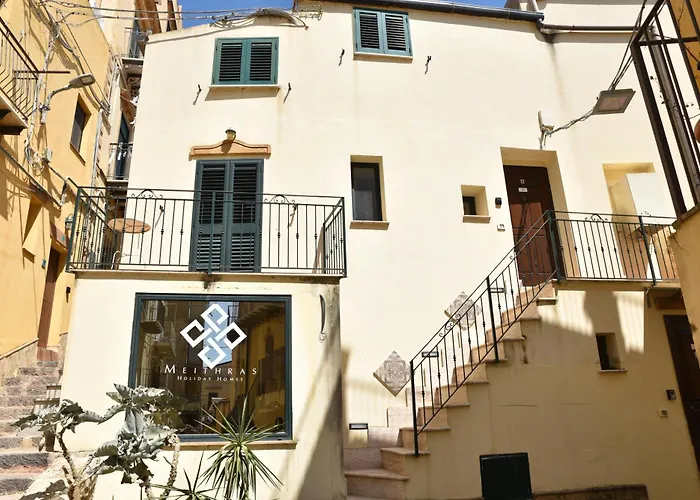 Dom wakacyjny Meithras Homes